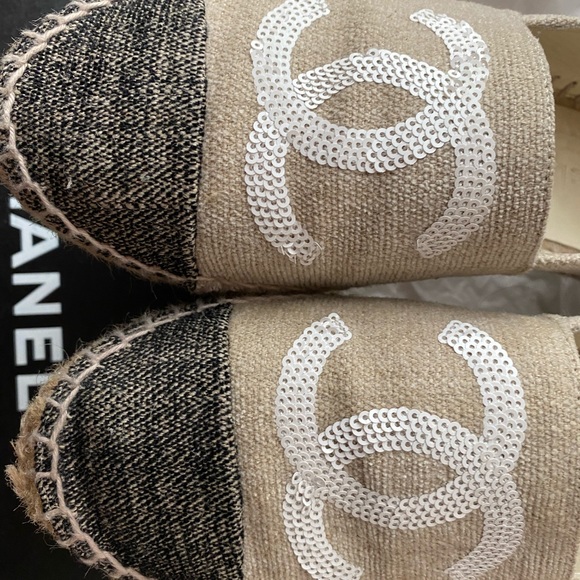 Authentic Chanel Espadrilles - Picture 2 of 15